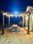 Sovereign Cottage - Hot Tub/Outdoor Space/10 Acres Farm Land.4 Bedrooms 3 Baths