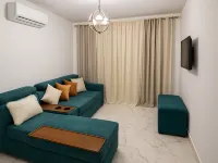Relaxing Seaside Retreat Hotels near مسجد السلام
