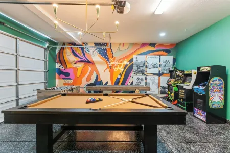 7Br Escape / Pool, Game Room / Golf / Sleeps 19