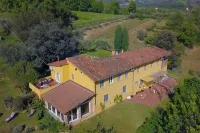Villa Lorena，一座復古家庭別墅 盧卡總督府附近的飯店