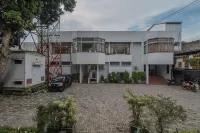 RedDoorz Near Rsud Lembang Hotels in Sukasari