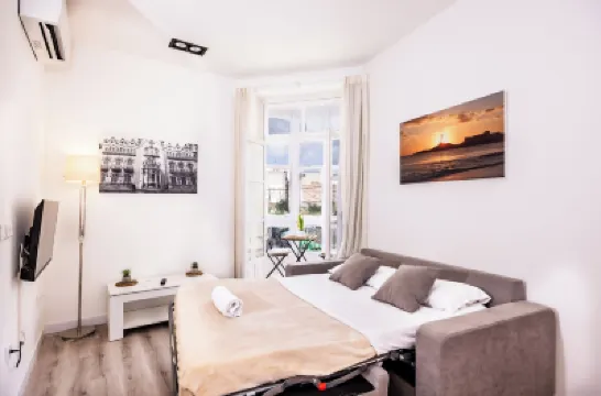 Apartamentos Turísticos Gran Vía by CartagenaSpain Hotels in 