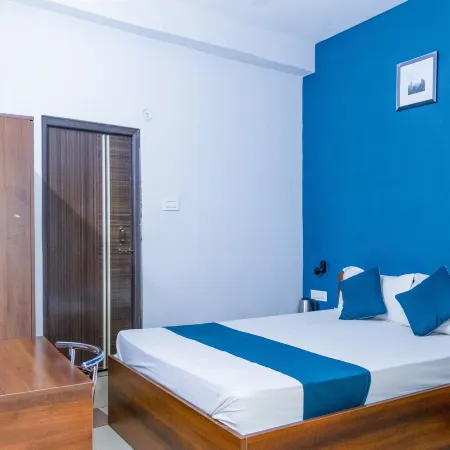 Hotel Rajendra Residency Отели в г. Камруп