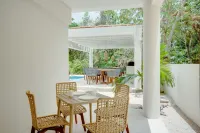 Casa Manglar Riviera Maya - parking