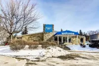 Rodeway Inn - Parking