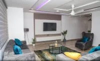 Luxecom Apartments Enjoy Comfort & Affordability! - วิลล่า
