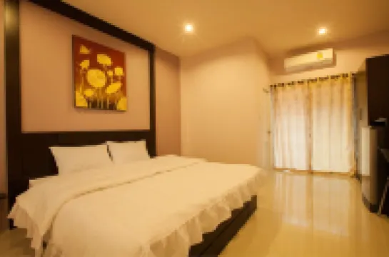 Chiangkham Grand Villa Hotels in Chiang Kham