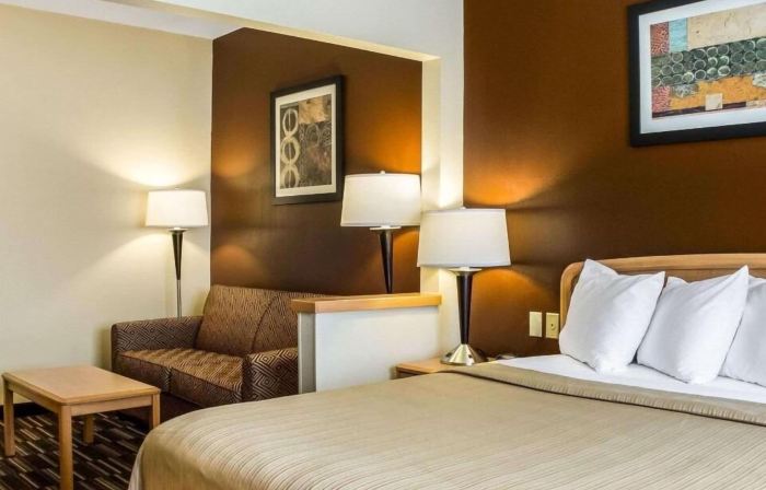 Quality Suites Near West Acres