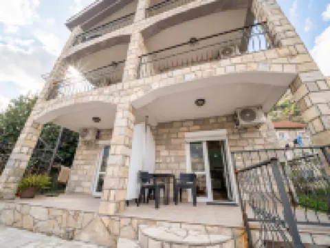 Apartments Vuković Hotels in Muo
