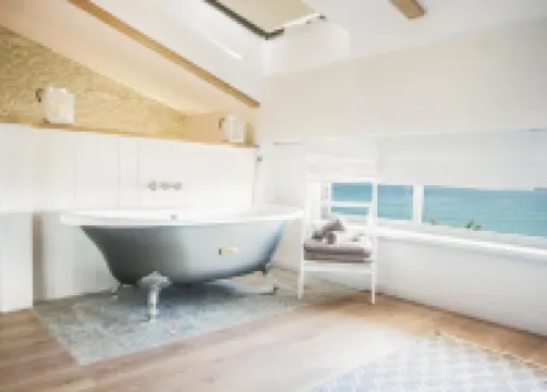 The Beach House Studios & Suites
