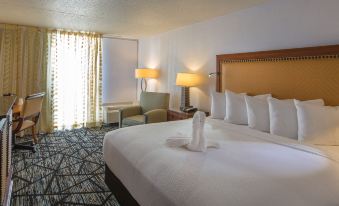 Historic Whispering Woods Hotel & Conference Center