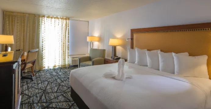Historic Whispering Woods Hotel & Conference Center