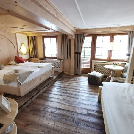 Spannort Family Home with Common Kitchen and Self Check-IN