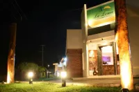 La Loma Hotel a 
