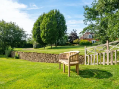 14 Acres Hotels in Daventry District