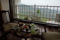 Dunn Perk Manor Hotels in Barog
