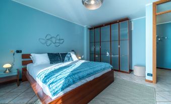 Lakefront Retreat by Wonderful Italy