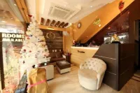 Le Emerald Residency