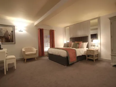 The Suffolk Hotel Отели в г. Балшем