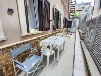 Raiamar Living Apartment