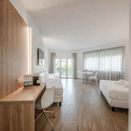 Hotiday Room Collection - Tirrenia