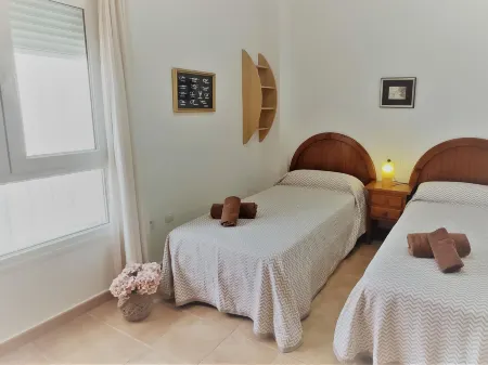 Sunset Conil 32324 in Conil de la Frontera Отели рядом с достопримечательностью «Camping La Rosaleda»