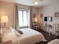 Le 1900 Hôtels à : Antrain