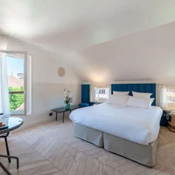 Hôtel du Palais de l'Isle Hotels near Jardins de l'Europe