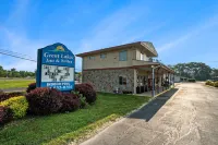 Great Lakes Inn & Suites - 2-Star