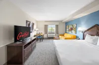 Camelback Lodge & Aquatopia Indoor Waterpark Hotels in Pocono