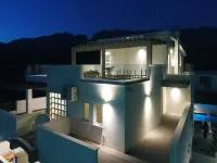 Villa with Heated Pool Hotels in Seline