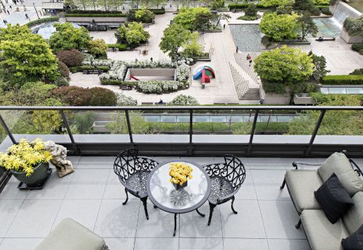 1. 웨지우드 호텔 ..