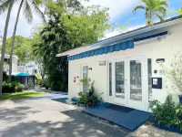 Azul del Mar Hotels near Phantom Fireworks of Key Largo