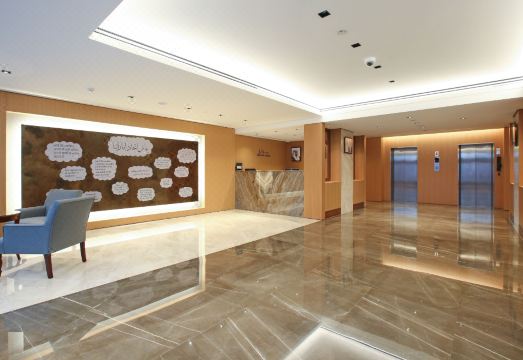 2. 시타라 호텔 아..