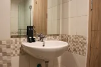 Elegant and Comfy Studio at Tamansari Iswara Apartment Hotels in Rawalumbu