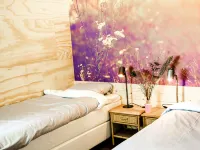 Waterlodge Ljurk in Nes Hotels in Grouw