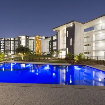 Broadwater on the Peninsula Отели рядом с достопримечательностью «Голден-Бич»