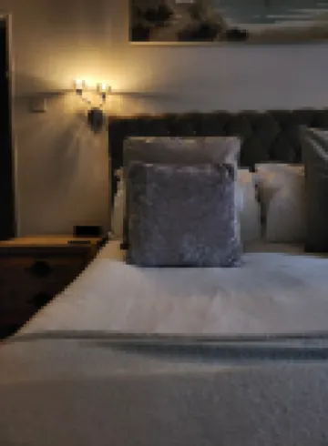 Mulgrave Country Cottage