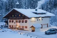 Gasthof Eiserne Hand Hôtels à : Fieberbrunn