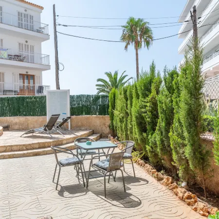 Apartamentos Marivent by Mhr
