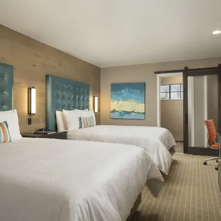 Wave Street Inn Отели рядом с достопримечательностью «Монтерей Стейт Хисторик Парк Офис»