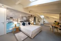 Avenue Boutique Hotel - balcony