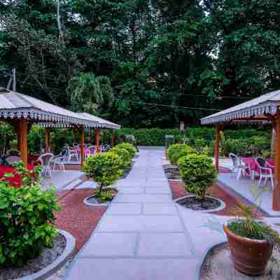 Zerof Self Catering Apartments Hotel Exterior