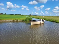 Villa in Leons Near Frisian Lakes Hotels in Littenseradeel