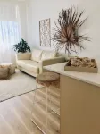 Calm and coastal self contained unit in the heart of Merewether