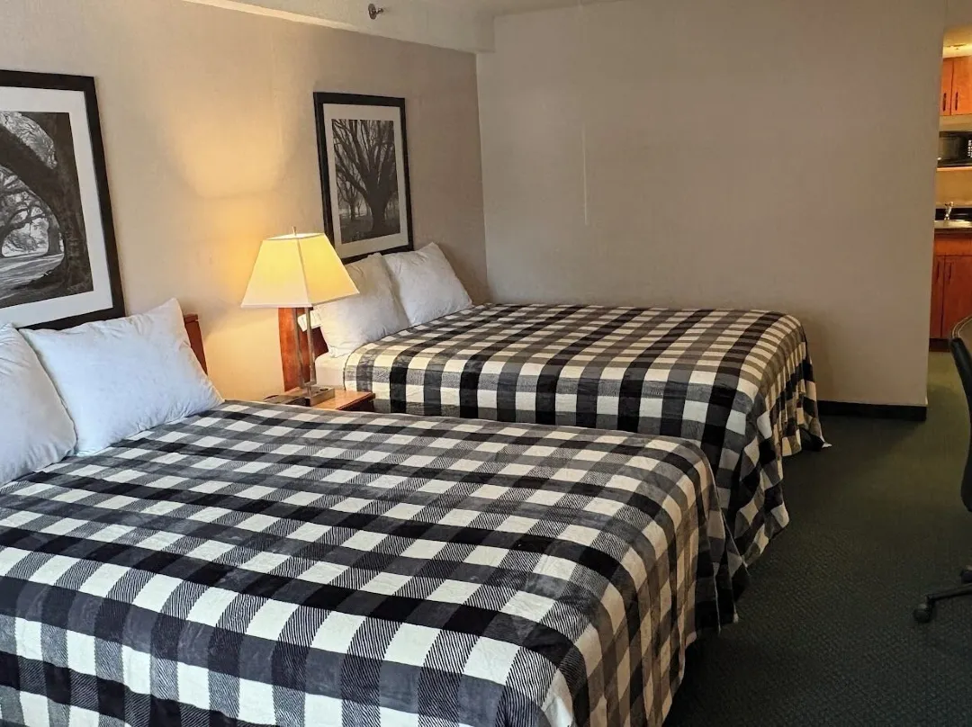 Econo Lodge - Pitt Meadows