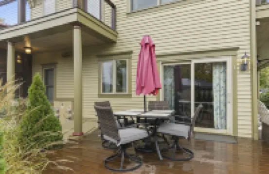 Douglas Hideaway - A Cozy 1-Bedroom Condo in Douglas, Michigan!