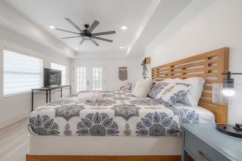 Riverhills Luxury Escape Pool, Firepit 13+ Beds