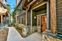 Gourmet Kitchen and Picture-Perfect Patio - Stunning Lakefront Haven