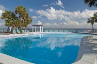 Tranquil Bay View Retreat with Serene Outdoor Space Отели в г. Мирамар-Бич